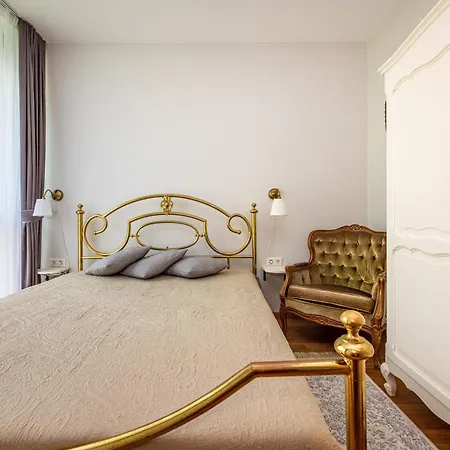 Deja Blue By Cohost Апартаменты Паланга