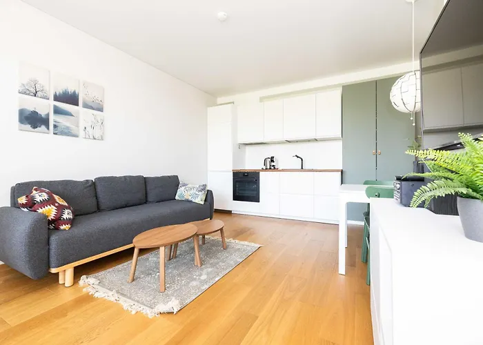 Апартаменти Deja Blue By Cohost *